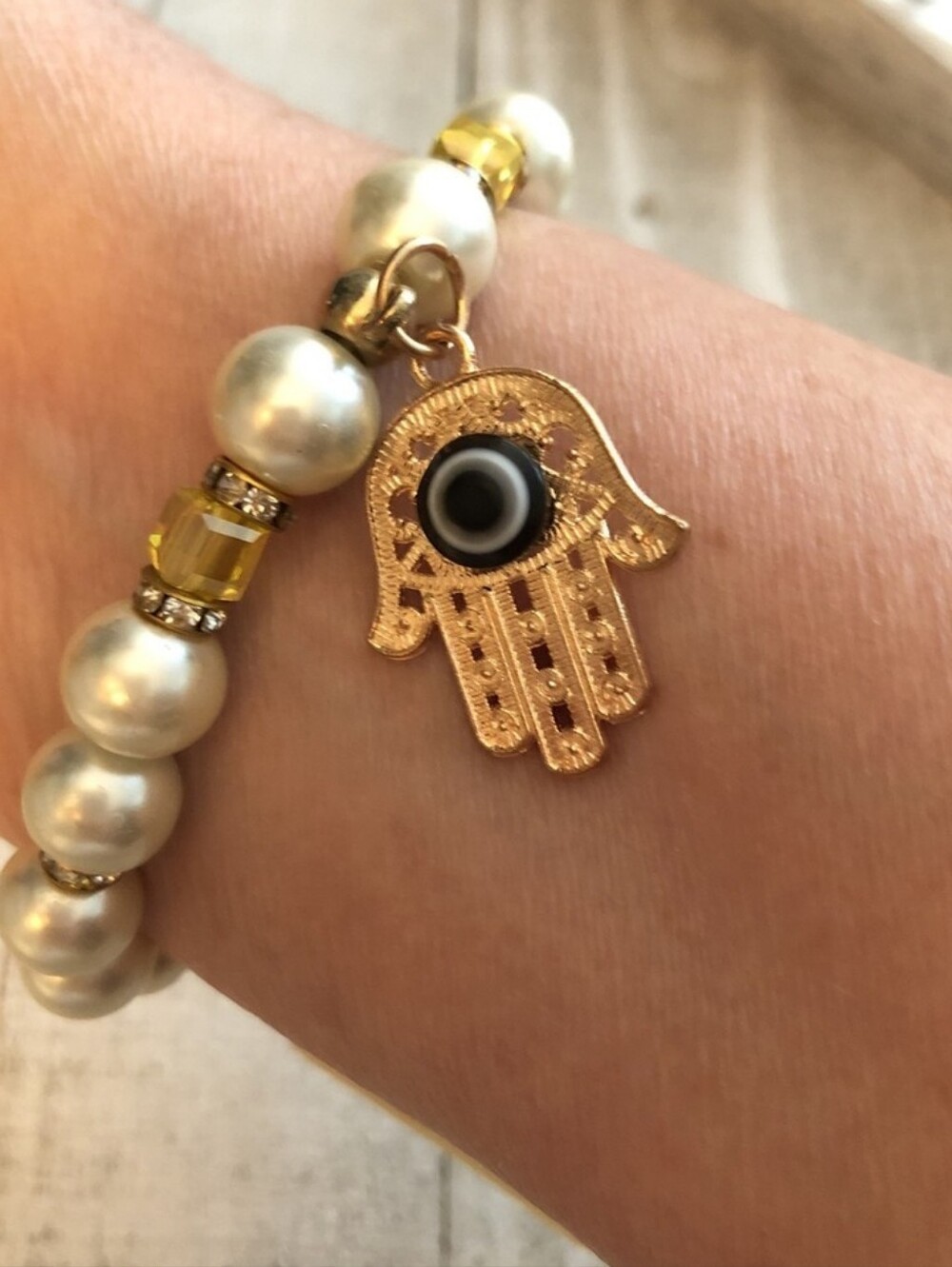 Faux Pearls Hamsa Evil Eye Charm Bracelet (Cream) 1 piece